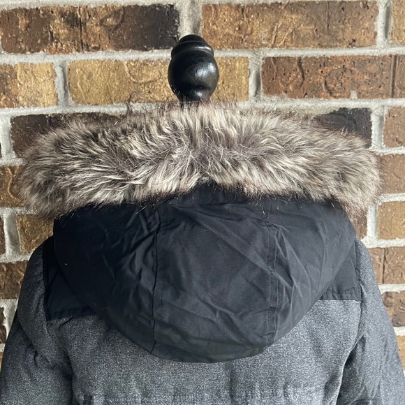 Eddie Bauer Gray Long Down Winter Hooded Coat 
Women's Gray Puffer - Picture 12 of 16